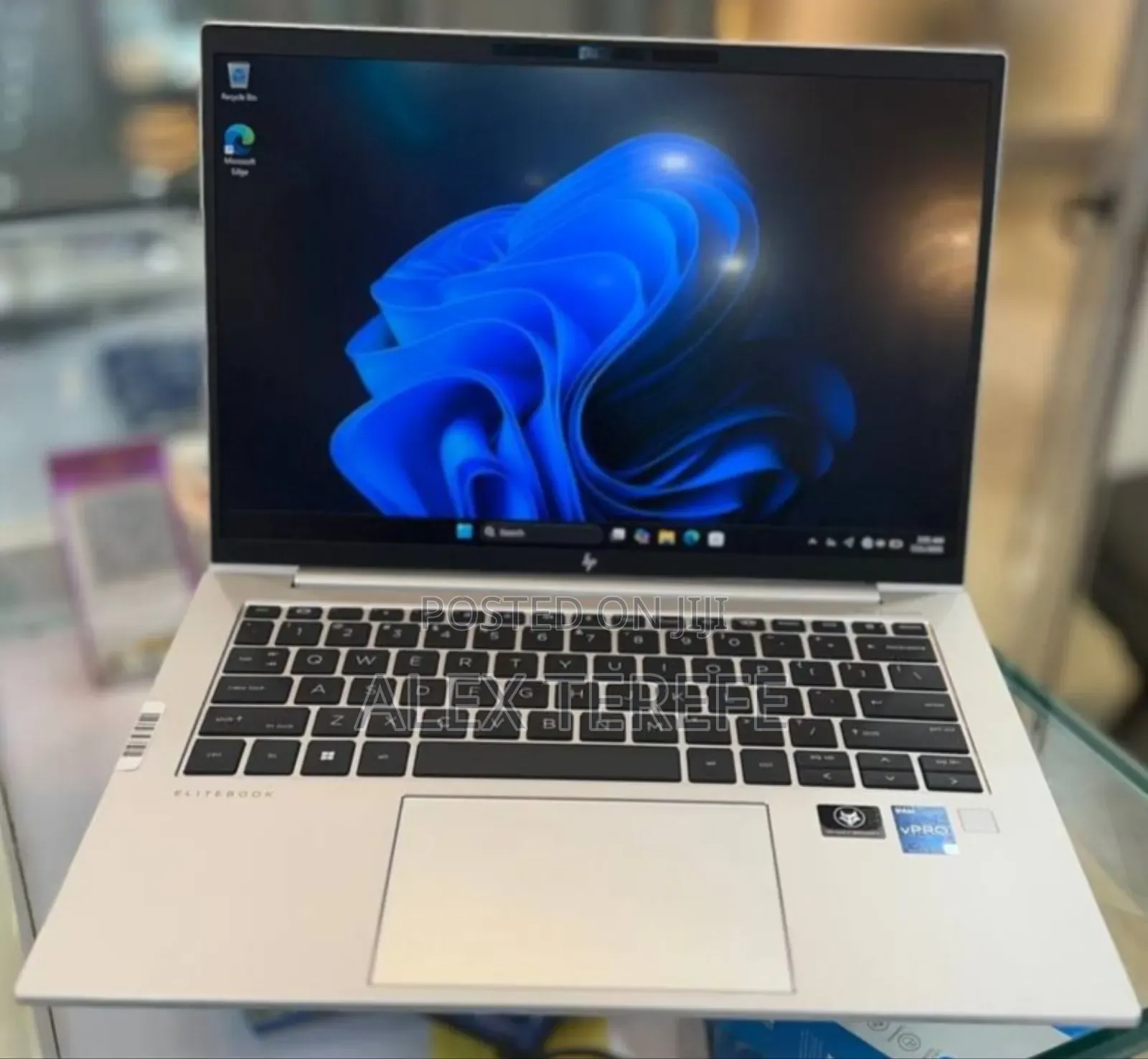 New Laptop HP EliteBook 840 G9 16GB Intel Core i5 SSD 512GB