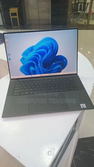 New Laptop Dell 16GB Intel Core i7 SSD 512GB