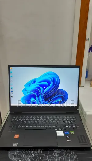 New Laptop HP 16GB Intel Core i7 SSD 512GB