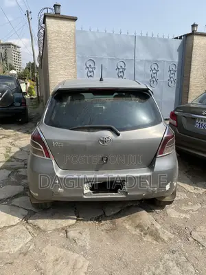 Toyota Yaris 1.0 VVT-i 2007 Gray
