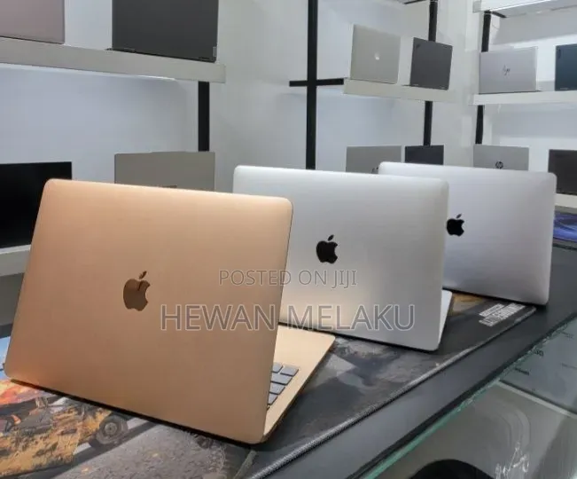 New Laptop Apple MacBook Air 2020 M1 8GB Apple M1 SSD 256GB