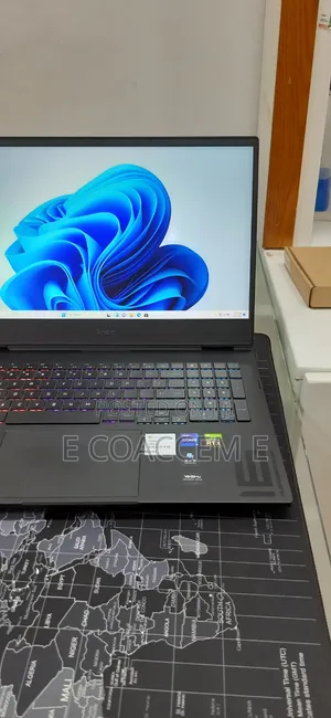New Laptop HP 16GB Intel Core i9 SSD 512GB