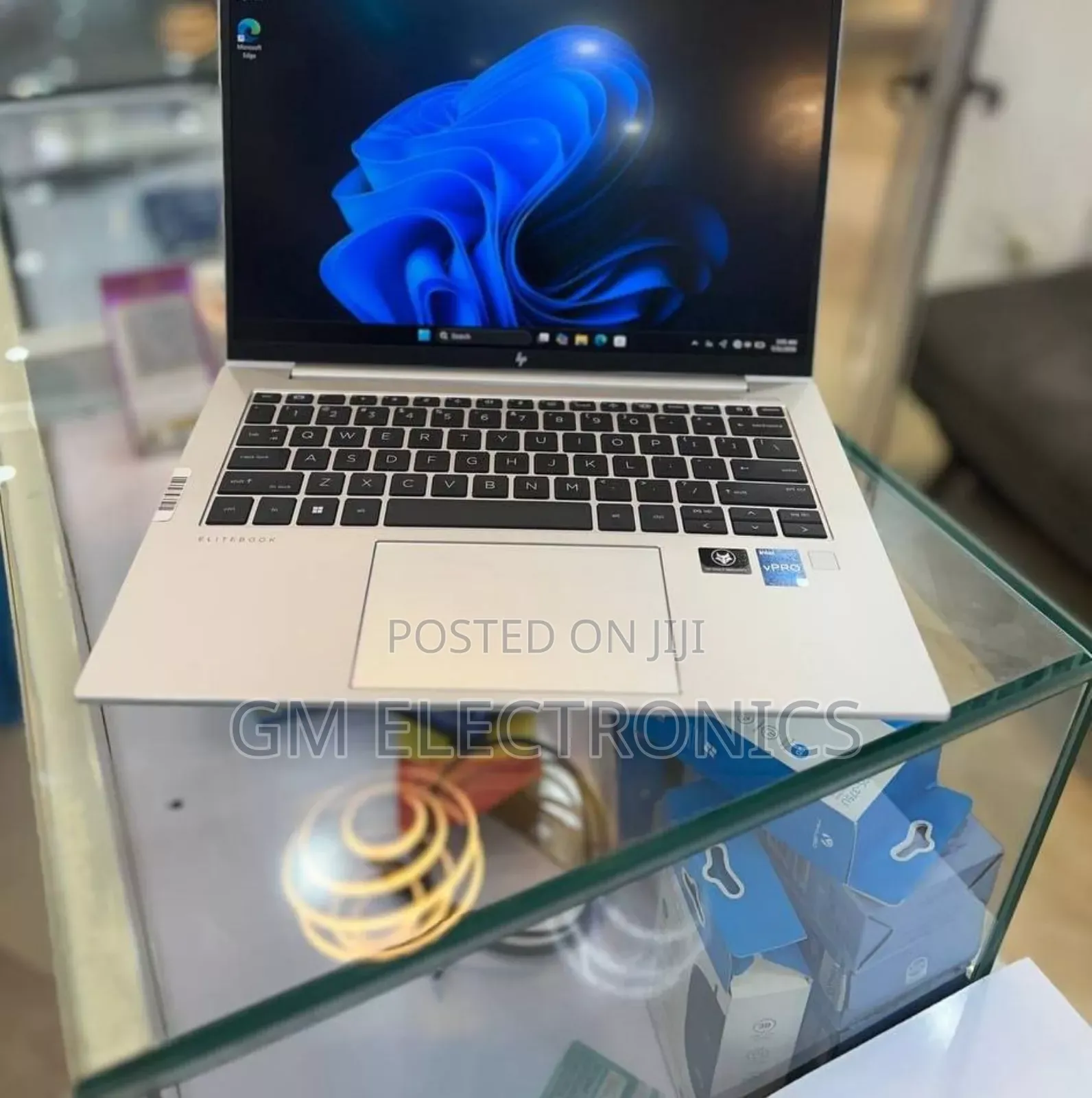 New Laptop HP EliteBook 840 G9 16GB Intel Core i5 SSD 512GB
