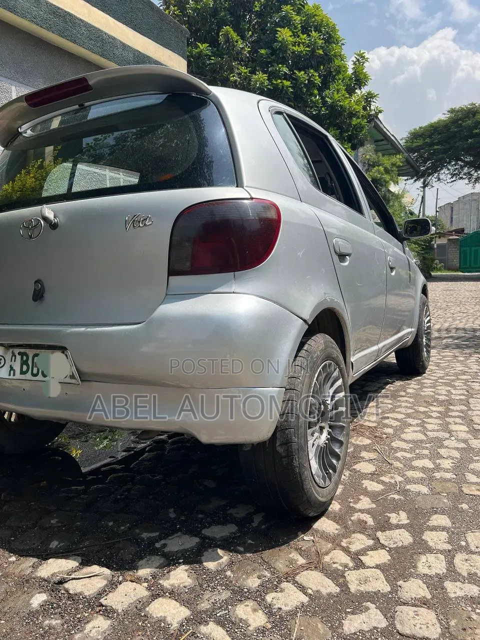 Toyota Vitz 2001 Silver