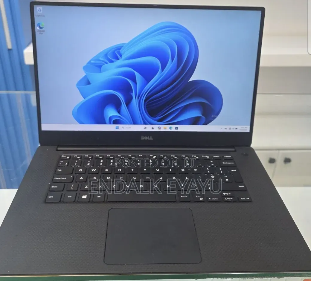New Laptop Dell Precision 5540 16GB Intel Core i7 SSD 512GB