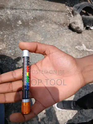 ,ተንቀሳቃሽ የመኪና ቀለም ውፍረት መለኪያ (Car Paint Thickness Gauge)