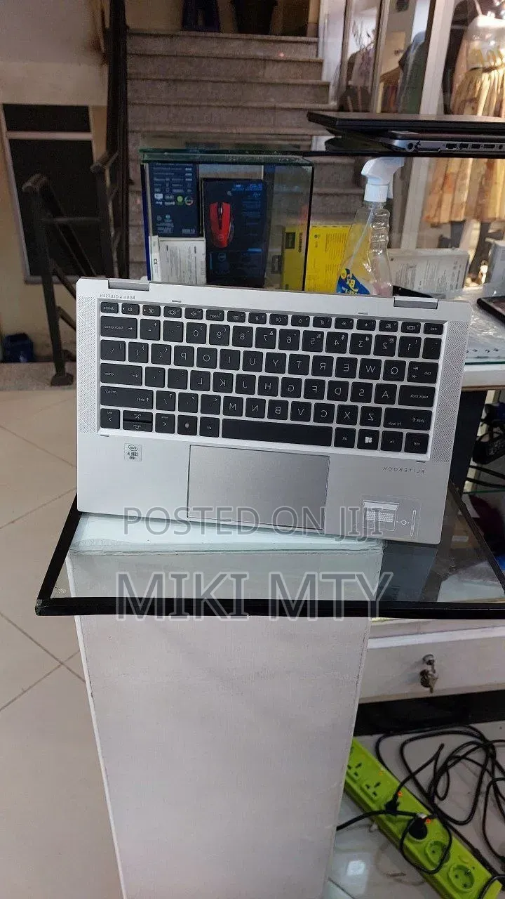 New Laptop HP EliteBook x360 1030 G7 16GB Intel Core i5 SSD 512GB