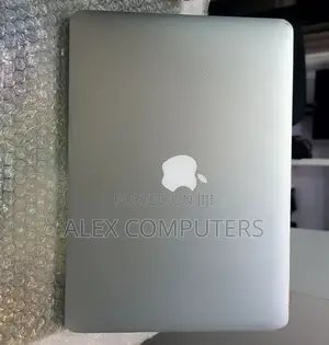 New Laptop Apple MacBook 8GB Intel Core i5 SSD 128GB