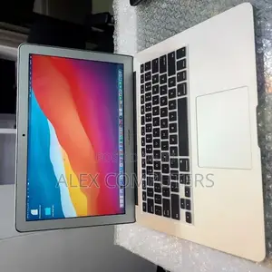 New Laptop Apple MacBook 8GB Intel Core i5 SSD 128GB