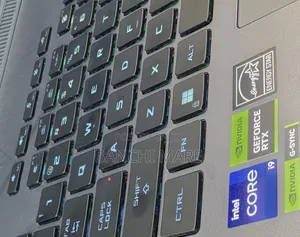 New Laptop Asus ROG Strix G18 16GB Intel Core i9 SSD 1T