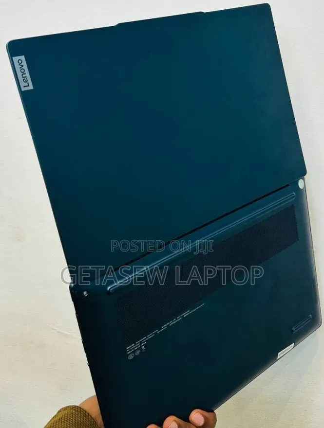 New Laptop Lenovo 16GB AMD Ryzen 7 SSD 512GB