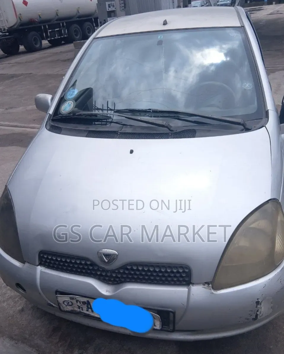 Toyota Vitz 2001 Teal