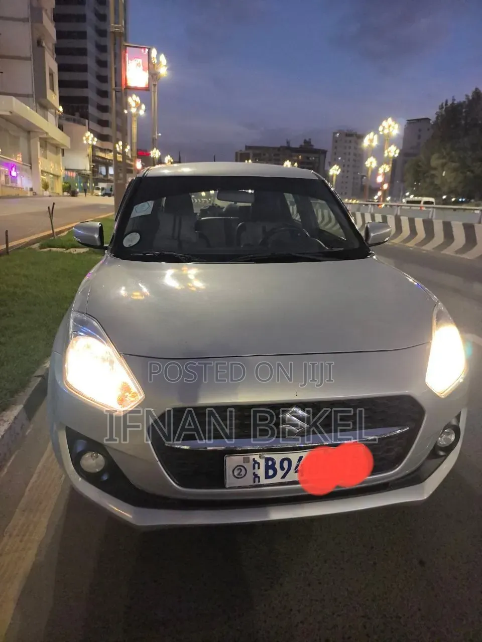 Suzuki Swift 2021 Silver