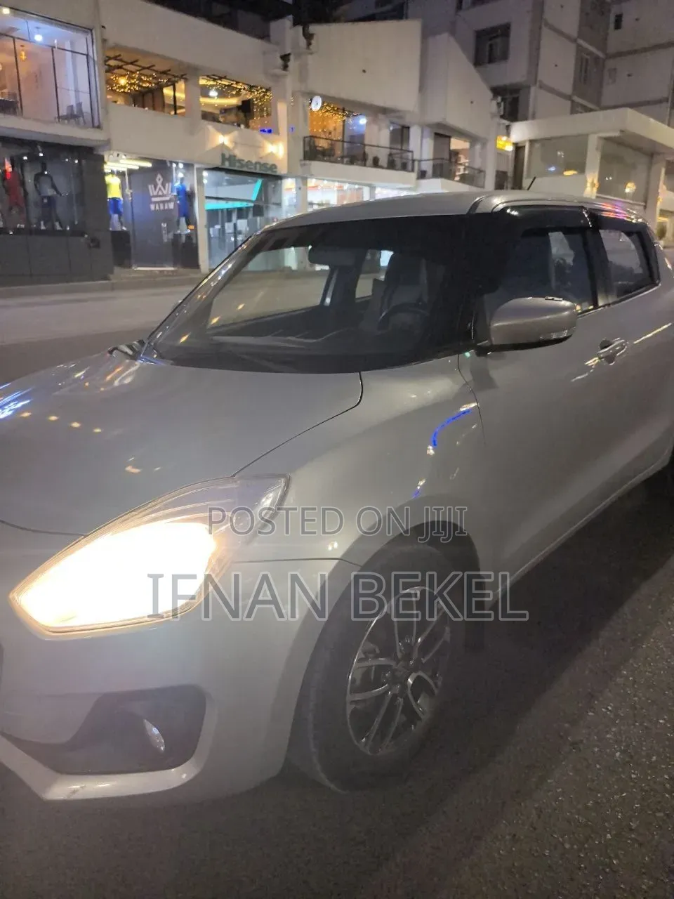 Suzuki Swift 2021 Silver
