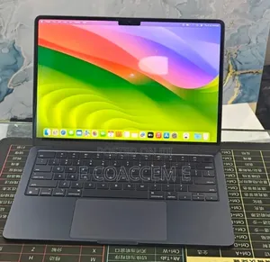 New Laptop Apple MacBook 8GB SSD 512GB