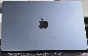 New Laptop Apple MacBook Air 2022 M2 8GB Apple M2 SSD 256GB