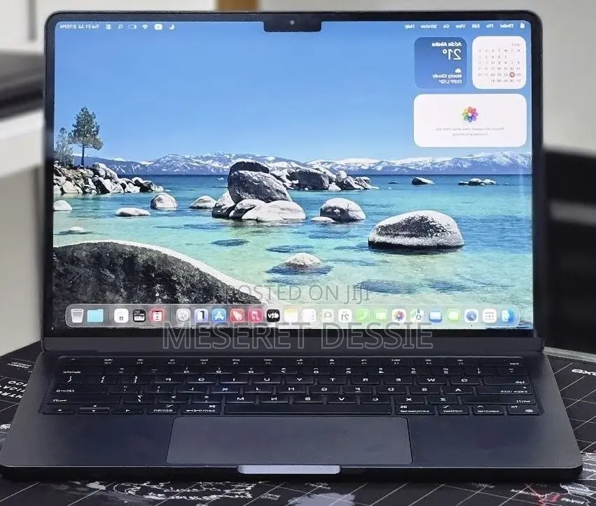 New Laptop Apple MacBook Air 2022 M2 8GB Apple M2 SSD 256GB
