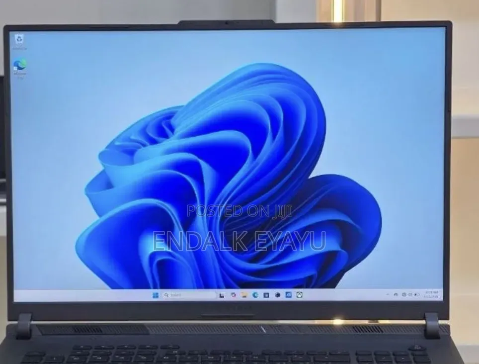 New Laptop Asus ROG Strix G18 40GB Intel Core i9 SSD 1T