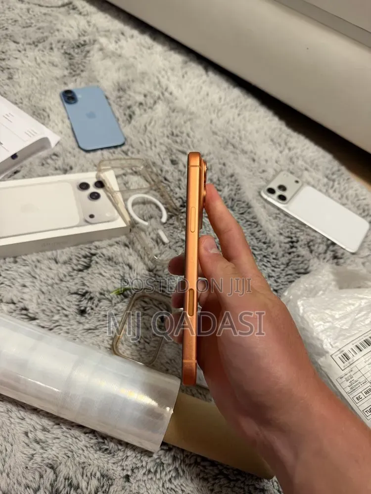 New Apple iPhone 17 Pro Max 256 GB Orange