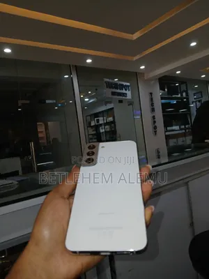 New Samsung Galaxy S22+ 5G 128 GB White