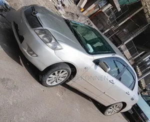 Toyota Corolla 2007 Gold
