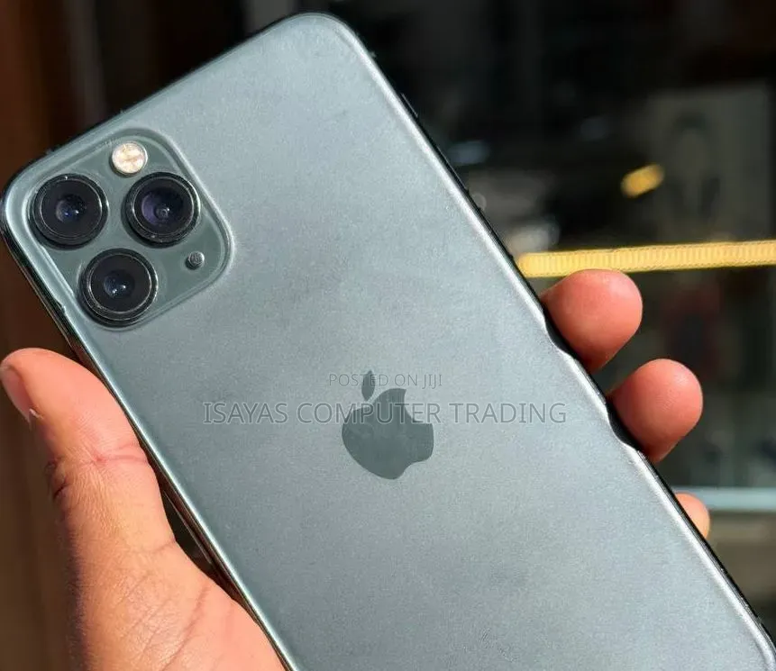 New Apple iPhone 11 Pro Max 64 GB