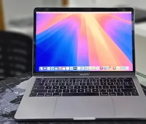 New Laptop Apple MacBook Pro 2019 16GB Intel Core i7 SSD 256GB
