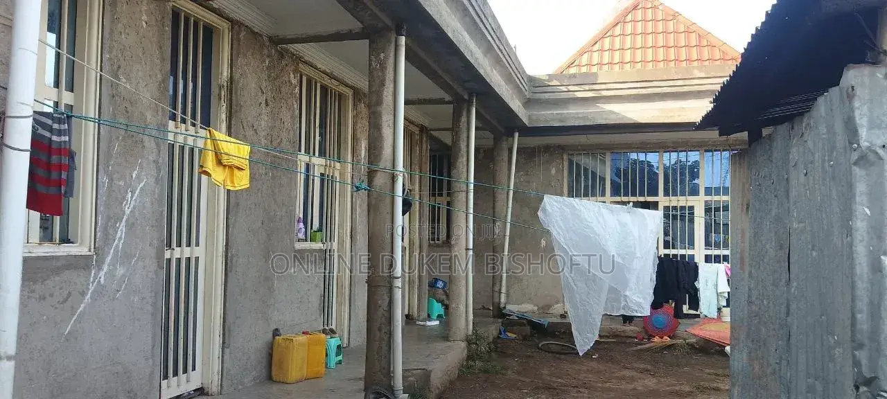 Furnished 7bdrm Villa in Dukem Bishoftu, East Shewa for sale
