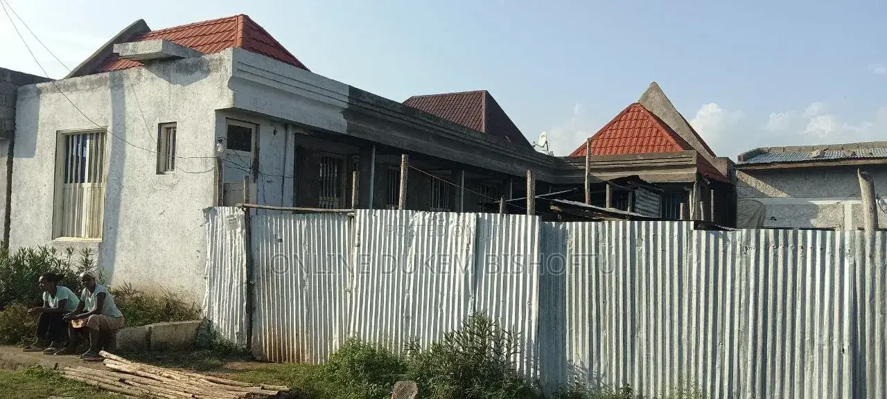 Furnished 7bdrm Villa in Dukem Bishoftu, East Shewa for sale