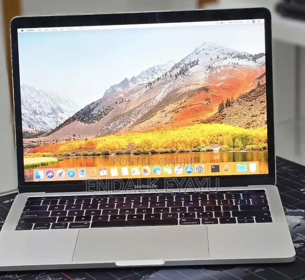 New Laptop Apple MacBook Pro 2019 16GB Intel Core i7 SSD 512GB