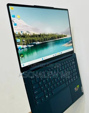 New Laptop Lenovo Legion Pro 7 16GB AMD Ryzen 7 SSD 512GB