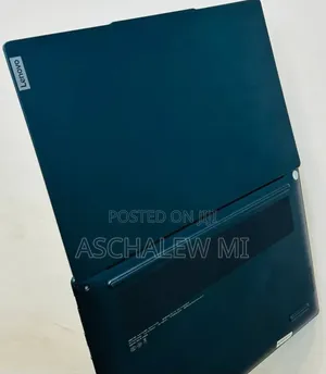 New Laptop Lenovo Legion Pro 7 16GB AMD Ryzen 7 SSD 512GB