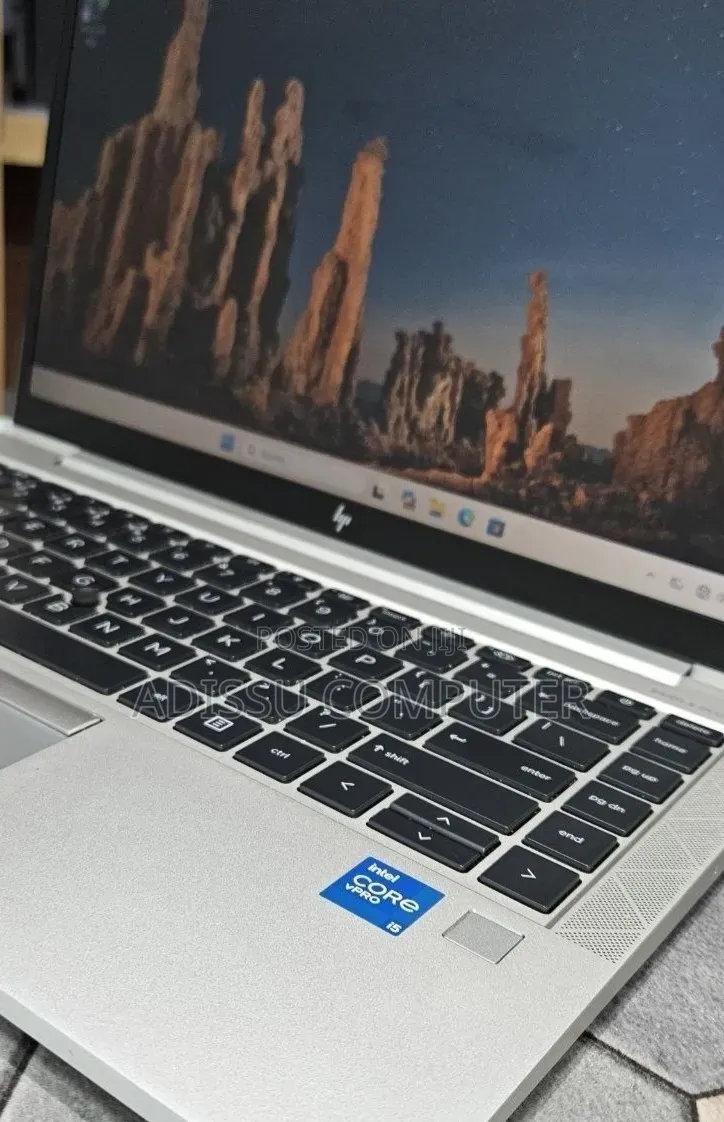 New Laptop HP EliteBook 840 G8 16GB Intel Core i5 SSD 512GB