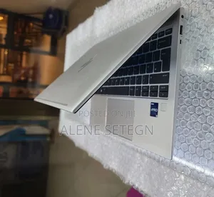 New Laptop HP EliteBook 830 G9 16GB Intel Core i5 SSD 512GB