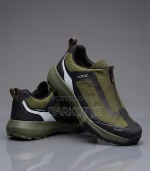 New Arrival Men's ECCO Waterproof Outdoor Sneakers