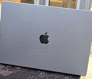 New Laptop Apple MacBook Pro 2021 M1 32GB Apple M1 Pro SSD 512GB