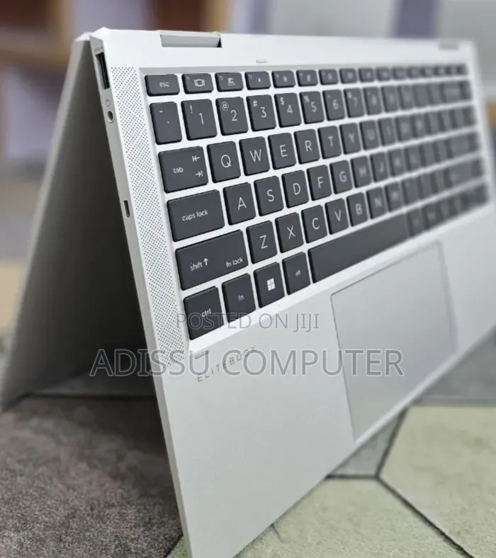 New Laptop HP EliteBook 1040 G8 32GB Intel Core i7 SSD 512GB