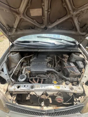 Toyota Platz 2001 Silver