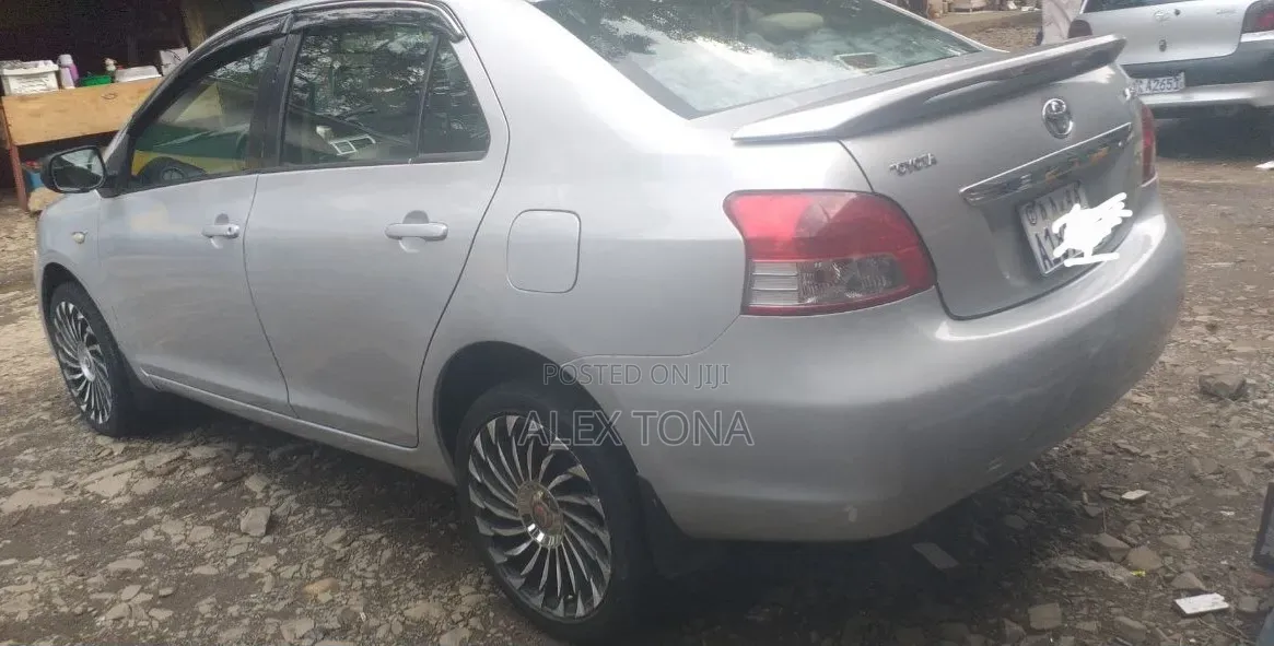 Toyota Yaris 2008 Silver