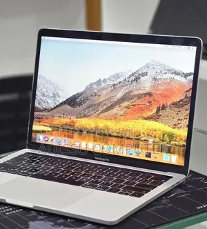 New Laptop Apple MacBook Pro 2019 16GB Intel Core i7 SSD 512GB