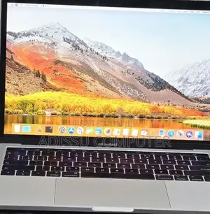 New Laptop Apple MacBook Pro 2019 16GB Intel Core i7 SSD 512GB