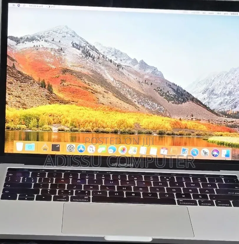 New Laptop Apple MacBook Pro 2019 16GB Intel Core i7 SSD 512GB