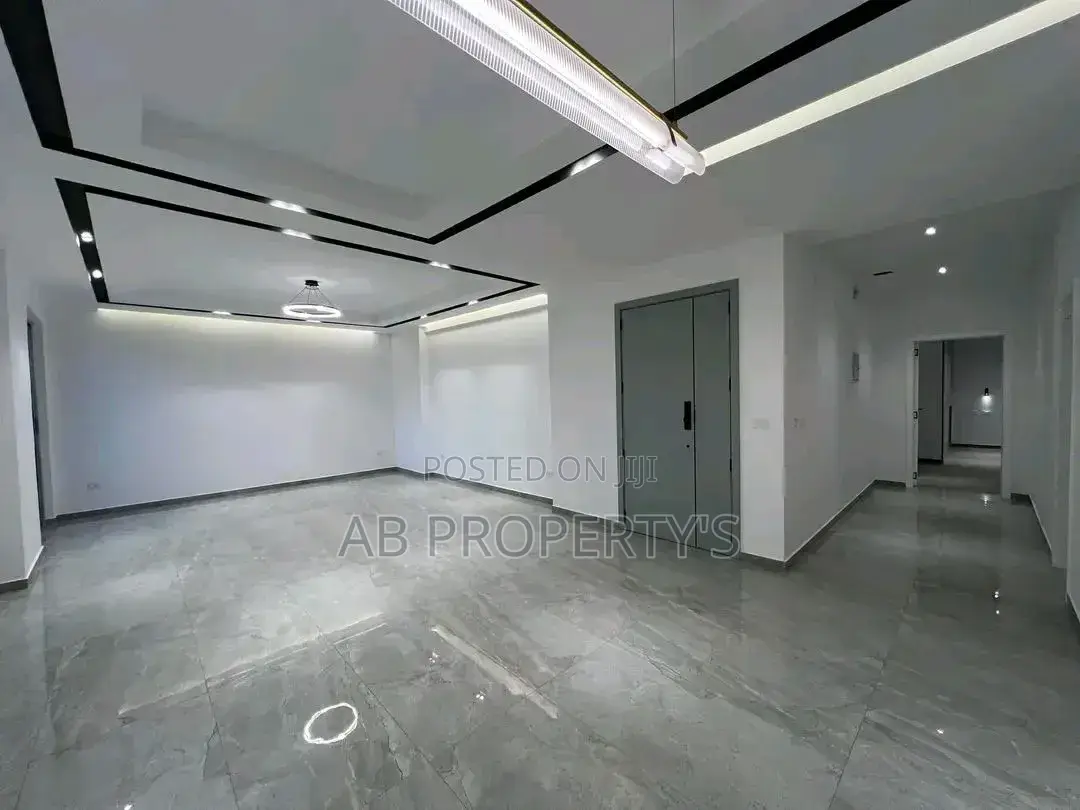 Furnished 2bdrm Apartment in ሲግናል, Yeka for sale