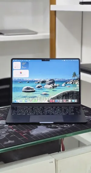 New Laptop Apple MacBook Air 2022 M2 8GB Apple M2 SSD 256GB