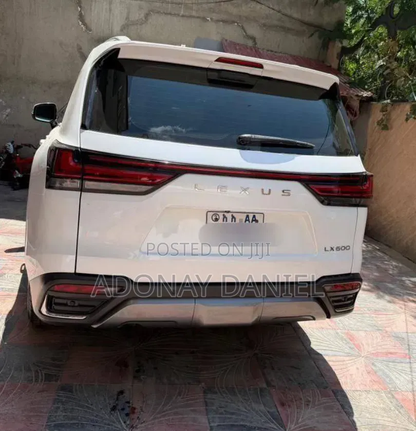 Lexus LX 2023 White