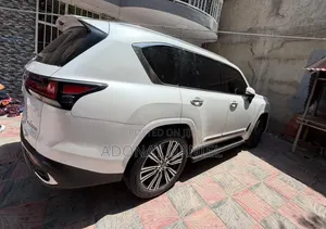 Lexus LX 2023 White