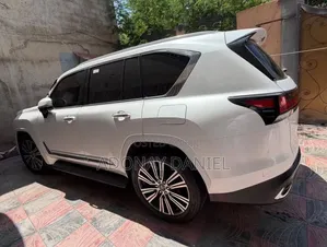 Lexus LX 2023 White