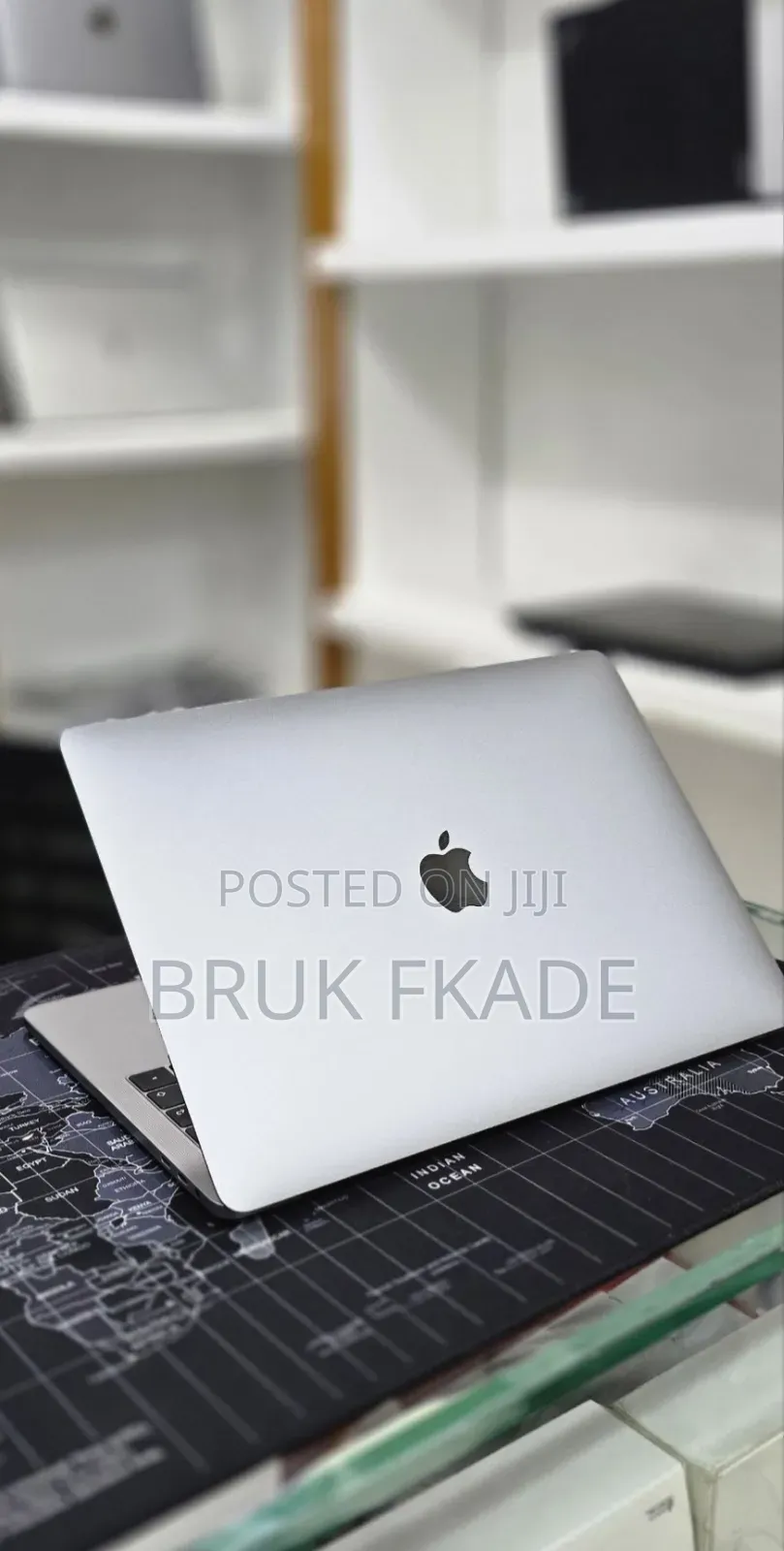 New Laptop Apple MacBook Pro 2019 16GB Intel Core i7 SSD 256GB