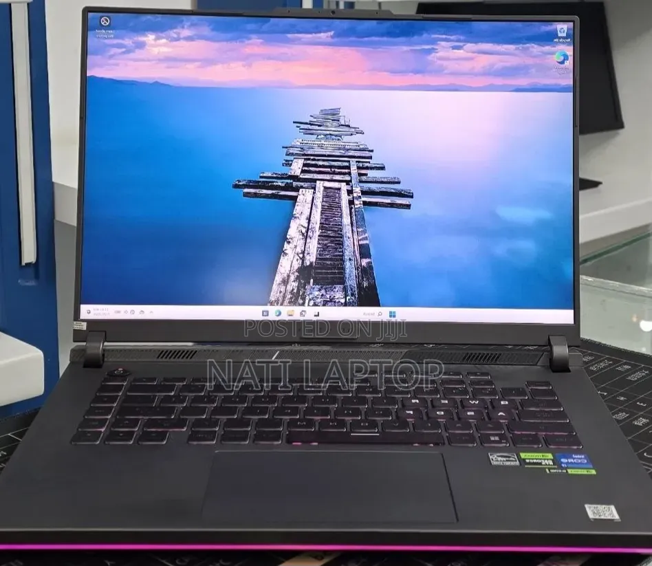 New Laptop Asus ROG Strix G16 G614 16GB Intel Core i7 SSD 1T