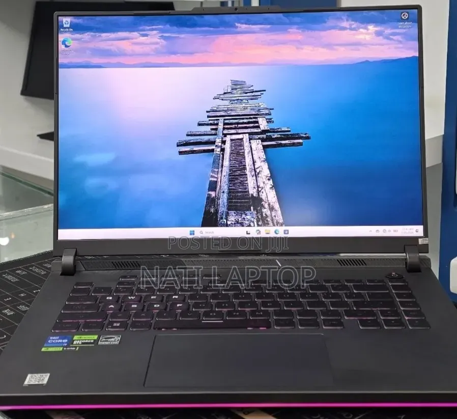 New Laptop Asus ROG Strix G16 G614 16GB Intel Core i7 SSD 1T